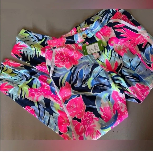 NWT Lilly Pulitzer Madeira pant. Others listing for $80 or more used. - Picture 2 of 6
